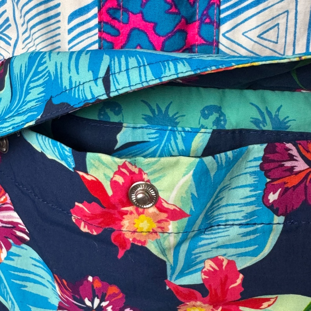 Chubbies "The Party In The Front" Reversible Sher… - image 5